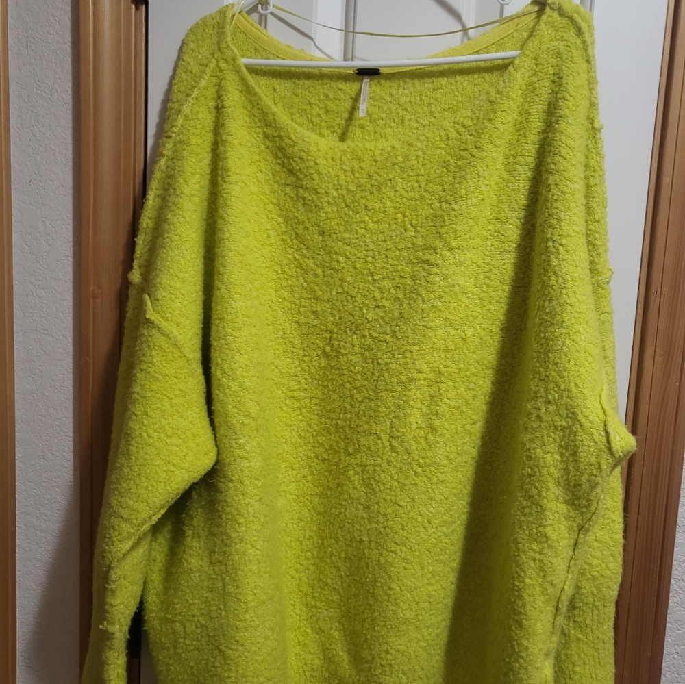 Cozy Oversized Women's Sweater in Lime Green